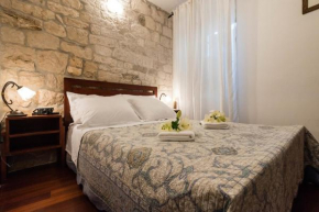 Villa Sv. Petar, Trogir